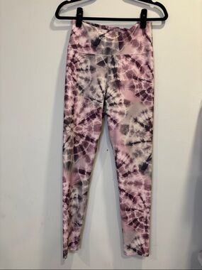 Beach Riot Leggings Ayla Chocolate
Rose Tie Dye Large
